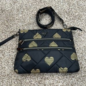 Lug dazzle in hearts black - read description